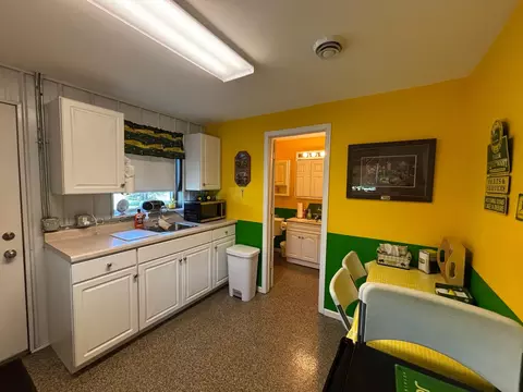 Kitchen - 3807 N Eagle Rd, Willmar, MN 56201 photo 6 of 6