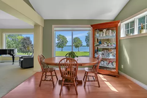 Dining - 7585 12th St NW, Willmar, MN 56201 photo 2 of 4