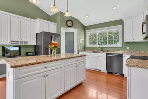 Kitchen - 7585 12th St NW, Willmar, MN 56201 photo 2 of 7