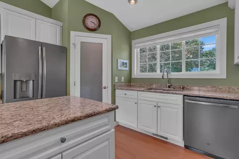 Kitchen - 7585 12th St NW, Willmar, MN 56201 photo 4 of 7