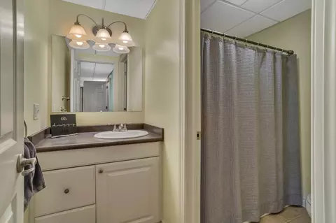 Bath - 7585 12th St NW, Willmar, MN 56201 photo 5 of 5