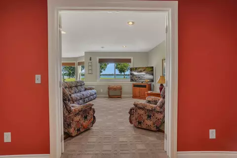 Entry Way - 7585 12th St NW, Willmar, MN 56201 photo 5 of 7