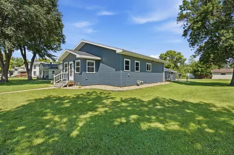 Exterior - 604 E Walnut Ave, Olivia, MN 56277 photo 3 of 11