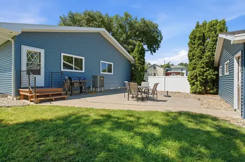 Exterior - 604 E Walnut Ave, Olivia, MN 56277 photo 8 of 11