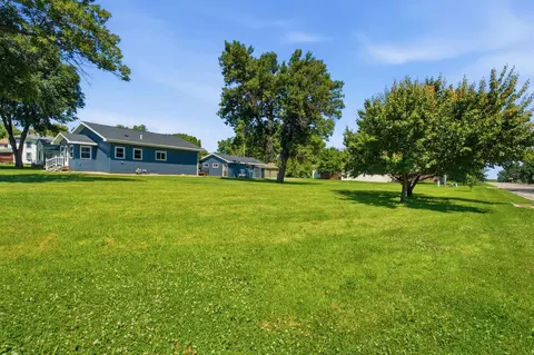 Exterior - 604 E Walnut Ave, Olivia, MN 56277 photo 11 of 11