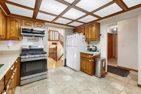 Kitchen - 11809 Edgewood Ave N, Champlin, MN 55316 photo 2 of 4