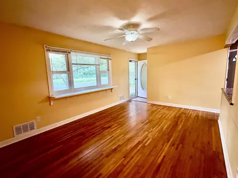 Living - 4333 Rahn Rd, Eagan, MN 55122 photo 2 of 4