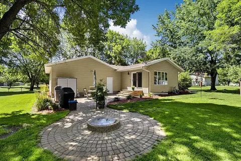 Exterior - 6209 Laurel Rd, Saint Cloud, MN 56303 photo 2 of 4