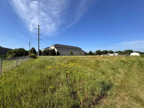 9 Nnn Quaday Ave NE, Otsego, MN 55330