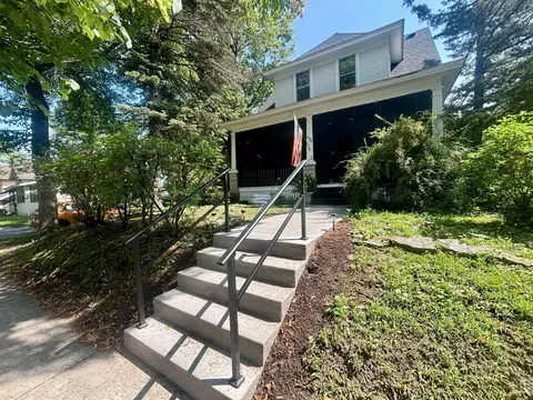 998 Margaret St, Saint Paul, MN 55106