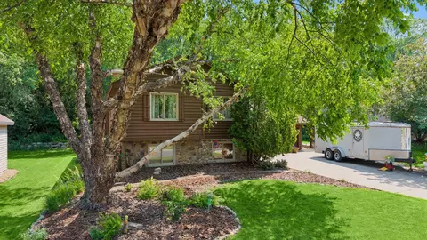 13225 Court Pl, Burnsville, MN 55337