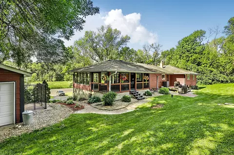 10150 Beebe Lake Rd NE, Hanover, MN 55341
