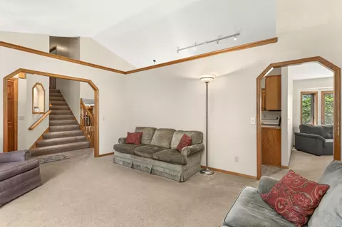 11525 Pondview Ct, Champlin, MN 55316 photo 6