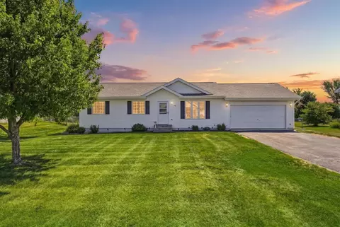 418 Marc St, Star Prairie, WI 54026