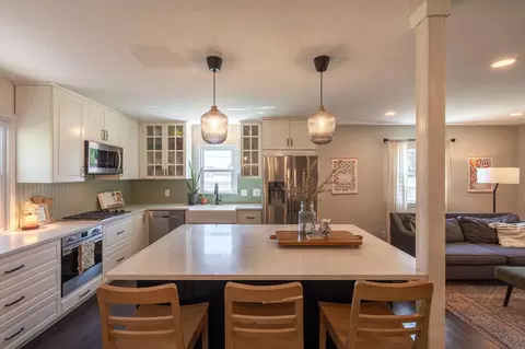 Kitchen - 8741 3rd Ave S, Bloomington, MN 55420 photo 2 of 7