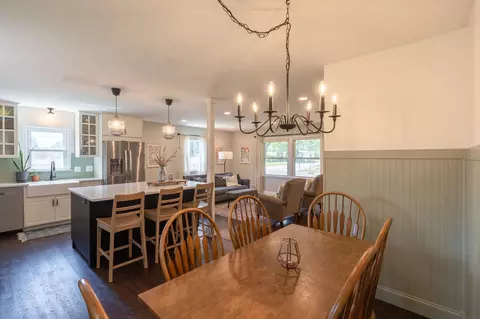 Dining - 8741 3rd Ave S, Bloomington, MN 55420 photo 2 of 2