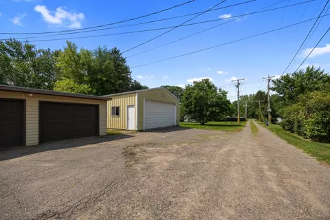 Exterior - 430 2nd St SE, Milaca, MN 56353 photo 5 of 6