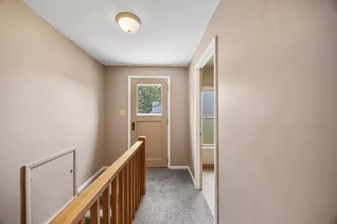 Entry Way - 430 2nd St SE, Milaca, MN 56353 photo 1 of 1