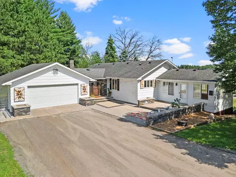 3097 325th Ave NW, Cambridge, MN 55008