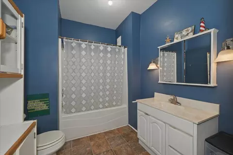 Bath - 2114 E 6th St, Superior, WI 54880 photo 1 of 1