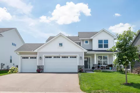509 Waterford Pl, Waconia, MN 55387