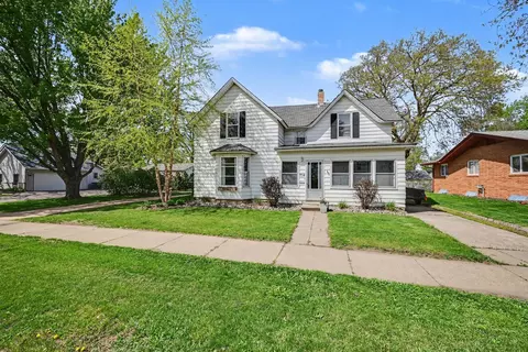 714 4th St W, Hastings, MN 55033