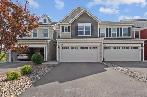 762 Stonegate Rd, Chanhassen, MN 55317