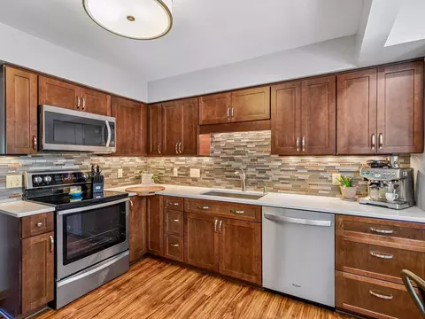 Kitchen - 4881 Independence St, Maple Plain, MN 55359 photo 1 of 4