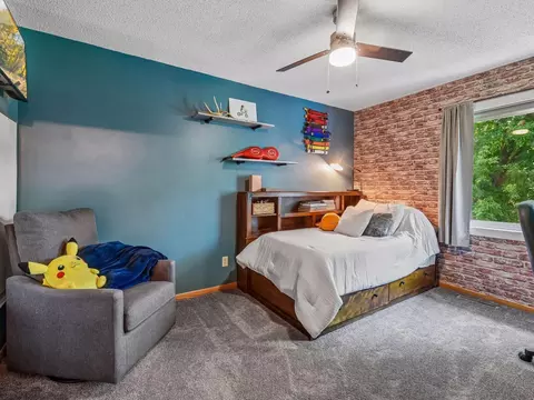 Bedroom - 4881 Independence St, Maple Plain, MN 55359 photo 4 of 6