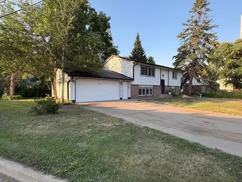 6908 64th Ave N, Brooklyn Park, MN 55428
