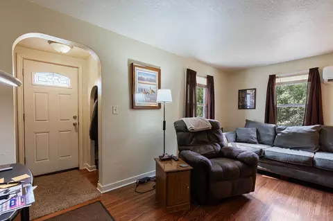 Entry Way - 1114 5th Ave NE, Brainerd, MN 56401 photo 1 of 1