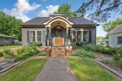 309 N 6th St, Henderson, MN 56044