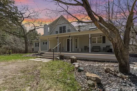 1342 Stagecoach Trl S, Afton, MN 55001