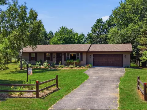 18444 Tulane St NE, Columbus, MN 55025