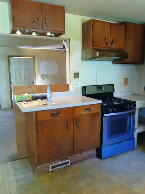 Kitchen - 628 Willow Ct, Horace, ND 58047 photo 3 of 4