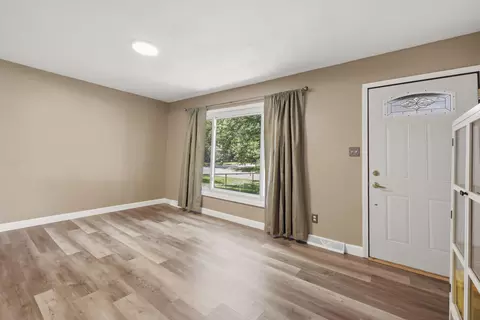 Living - 1122 12th Ave SE, Saint Cloud, MN 56304 photo 2 of 2
