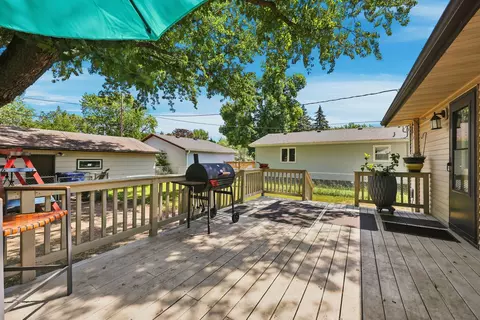 Exterior - 1122 12th Ave SE, Saint Cloud, MN 56304 photo 3 of 6