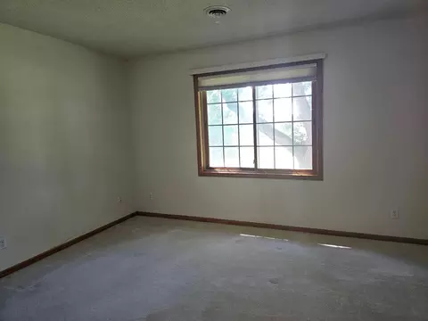 Bedroom - 2206 10th Ave SE, Willmar, MN 56201 photo 2 of 2