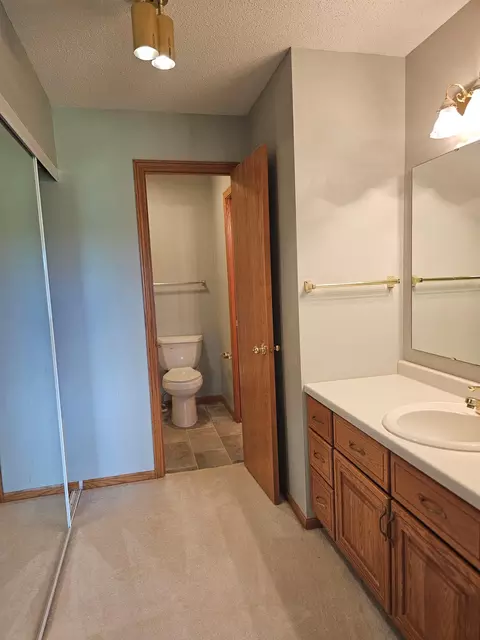 Bath - 2206 10th Ave SE, Willmar, MN 56201 photo 1 of 2
