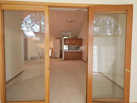 Living - 2206 10th Ave SE, Willmar, MN 56201 photo 2 of 2