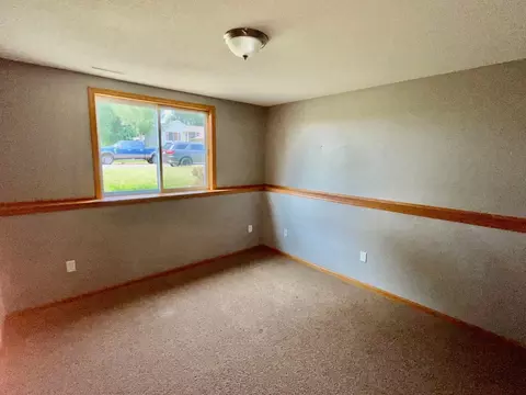 Bedroom - 1905 20th St SW, Austin, MN 55912 photo 3 of 3