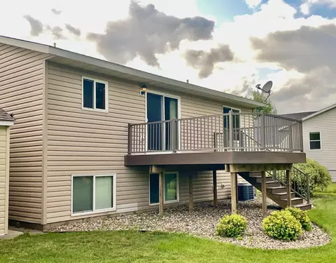 Exterior - 1905 20th St SW, Austin, MN 55912 photo 2 of 7
