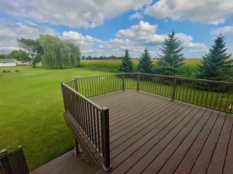 Exterior - 1905 20th St SW, Austin, MN 55912 photo 6 of 7