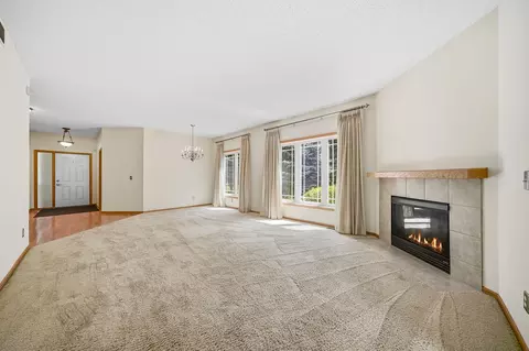 Living - 2701 Village Dr, Faribault, MN 55021 photo 4 of 7