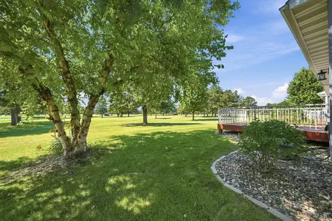 Exterior - 2701 Village Dr, Faribault, MN 55021 photo 8 of 9