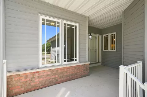 Exterior - 2701 Village Dr, Faribault, MN 55021 photo 4 of 9