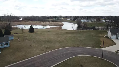 105 Oak Dr, Breckenridge, MN 56520