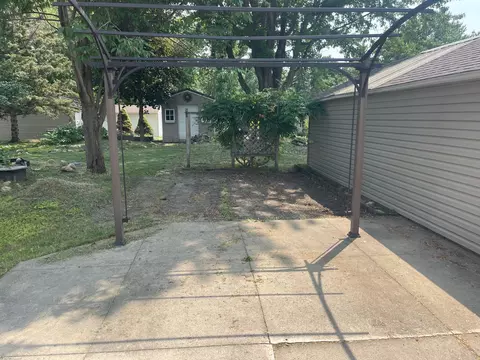 Exterior - 117 W Maple St, Marshall, MN 56258 photo 8 of 8