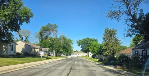 View/Area - 117 W Maple St, Marshall, MN 56258 photo 1 of 1