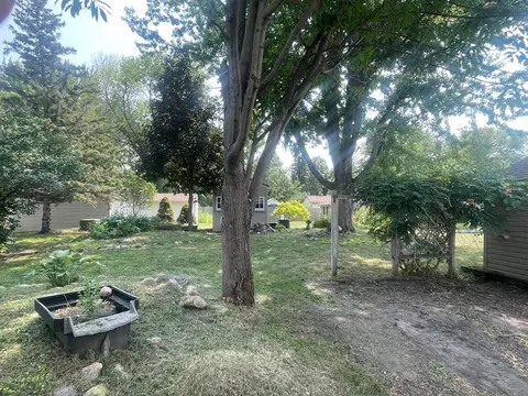 Exterior - 117 W Maple St, Marshall, MN 56258 photo 7 of 8